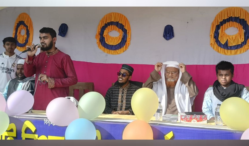 কচুয়ায় শহীদ স্মৃতি জুলাই বিপ্লব ফুটবল টুর্নামেন্টের শুভ উদ্বোধন
